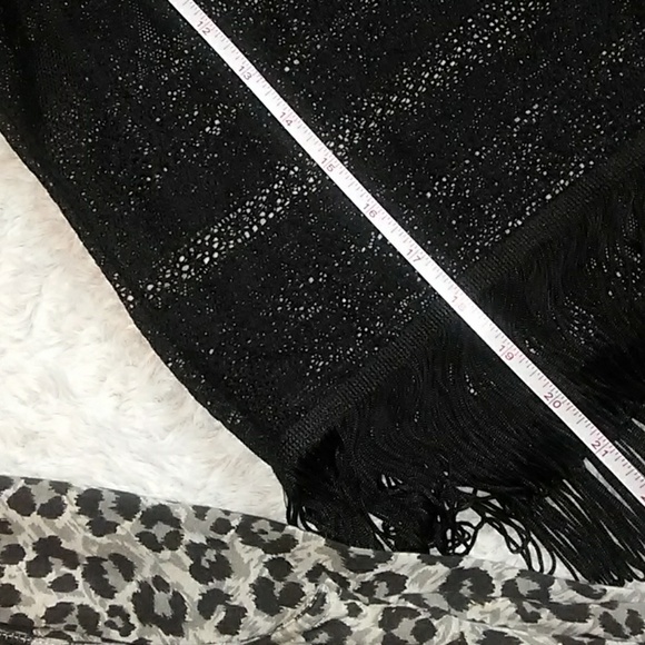 Kirra lace fringe top for that layered look! - Picture 6 of 6